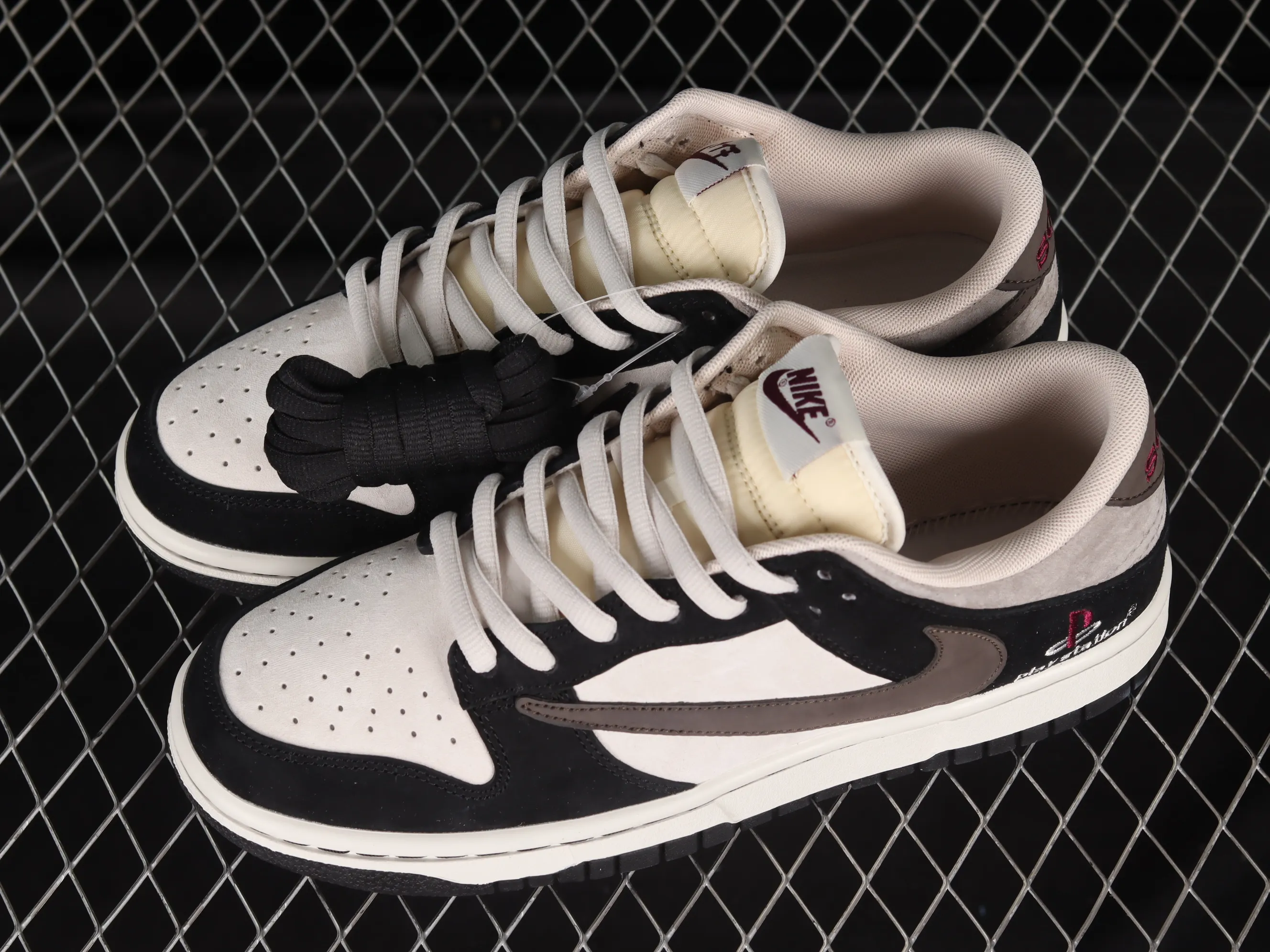 All Categories Nk SB Dunk Series Nk SB Dunk Low Low-top sneakers Nk SB Dunk Low World Cup themed SB low-top sports and leisure sneakers CU1726-990